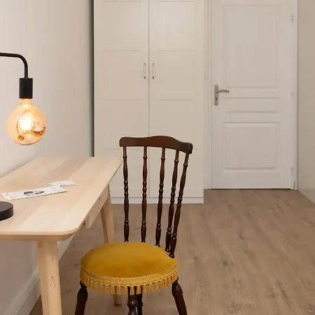 Le Grand Authentique Apartment
