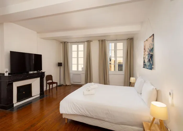 Le Grand Authentique Apartment